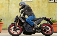Video: Xem motor điện 'khủng' Zero biểu diễn