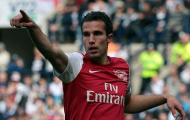 Juve từ bỏ Van Persie, nhòm ngó chân sút của Man City