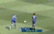 Video: Pha sút phạt mạnh mẽ trong trận đấu Suwon Bluewings vs Ulsan