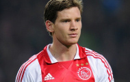 Vertonghen lại mở ra cơ hội cho Arsenal