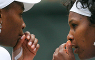 Paris chào mừng nhà Williams trở lại