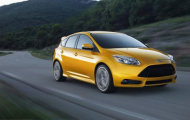 Ford công bố giá và các gói tùy chọn của Focus ST