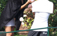 Tay đua Lewis Hamilton hôn say đắm Nicole Scherzinger