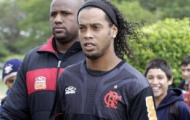 Tiệc chia tay của Ronaldinho: Mỗi người 5 gái đẹp