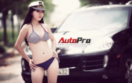 Kiều nữ Việt 'sexy' bên Porsche Cayenes S