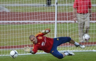 Valdes cảnh báo các đồng đội về Pirlo