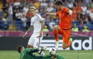 Huntelaar sẽ giải bài toán hàng công cho Hà Lan?