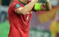 Ronaldo lại 'xịt': Bao giờ anh mới bằng được Messi?
