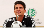Mario Gomez: “Tại sao tôi phải thay đổi?”