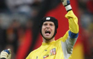 Video EURO 2012: Pha để thua ngớ ngẩn của Petr Cech trong trận đấu với Hy Lạp