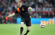 Kuyt thất vọng vì không được đá chính