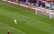 Video EURO 2012: Pha bỏ lỡ khó tin của Ronaldo