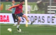 Video: Kỹ thuật ghi bàn táo bạo của Xabi Alonso trong buổi tập ĐT Tây Ban Nha