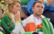 Quên trận đấu dưới sân, cổ động viên Tây Ban Nha, Ireland đọ sắc