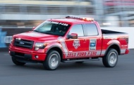 Ford F-150 FX4 phục vụ giải đua NASCAR
