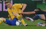 Video: Tình huống va chạm của John Terry (Anh) vs Rasmus Elm (Thụy Điển)