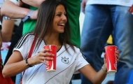 WAGs Đức biến khán đài EURO thành 'chợ'