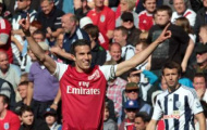 Man City bất ngờ “tằn tiện” trong thương vụ Van Persie