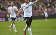 Lukas Podolski và 'bài thuốc niềm tin'