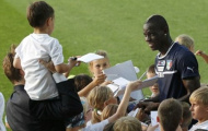 Mancini “cầu xin” Balotelli đừng dở chứng