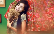 Elly Trần đẹp dịu dàng giữa phố cổ Hà Nội
