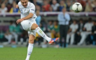 Video EURO 2012: Cú sút xa tồi tệ nhất EURO 2012 thuộc về Benzema