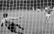 Video: Antonín Panenka - người đầu tiên tạo ra khái niệm Penalty Panenka