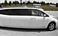 Video: Xế Nissan Leaf kéo dài thành xe limousine