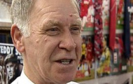 Sir Alex đến viếng huyền thoại Teddy Scott của Aberdeen