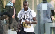Giải tỏa áp lực, Balotelli đi bar