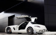Mercdes-Benz SLS AMG GT có giá 195.000 USD