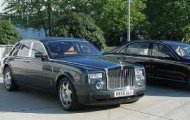 Video: Rolls-Royce Phantom chiến với Maybach 62