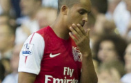 Walcott sẽ theo chân van Persie 'đào tẩu' khỏi Arsenal?
