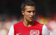 Barca hy sinh Villa để dọn chỗ đón Van Persie?