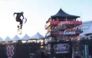 Video X Games Los Angeles 2012: Bài thi của Steve McCann
