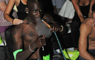 Balotelli ăn chơi tới bến trước mùa giải mới