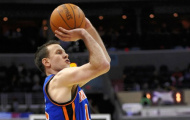 Steve Novak chấp nhận ở lại với Knicks thêm 4 năm nữa