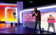 Video: Peter Crouch trổ tài ca hát