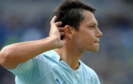 Lazio sắp trói chân Zarate