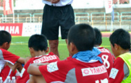 Đè bẹp Ấn Độ, U13 Việt Nam vào bán kết