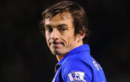 Man United lại bị hét giá vụ mua Leighton Baines