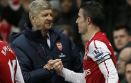Arsenal vẫn hy vọng giữ chân Persie