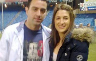 Người đẹp bí ẩn đi nghỉ mát cùng Xavi