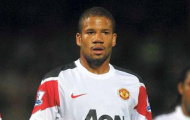 'Hàng hớ' Bebe được trao thêm cơ hội cuối ở Old Trafford