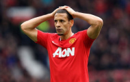 Rio Ferdinand bị fan Chelsea gọi là...'thằng đần'