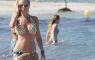 Vợ 'già' của Ibrahimovic ngoài tứ tuần vẫn sexy