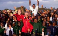 Video: Sir Alex hát mừng sinh nhật cựu Tổng thống Nam Phi