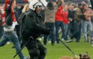 Đức nâng án phạt dành cho các hooligan