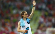 Modric nổi loạn: Từ chối tập luyện và đòi đến Real