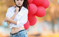 Hot girl Midu xinh tươi trên phố Sài Gòn